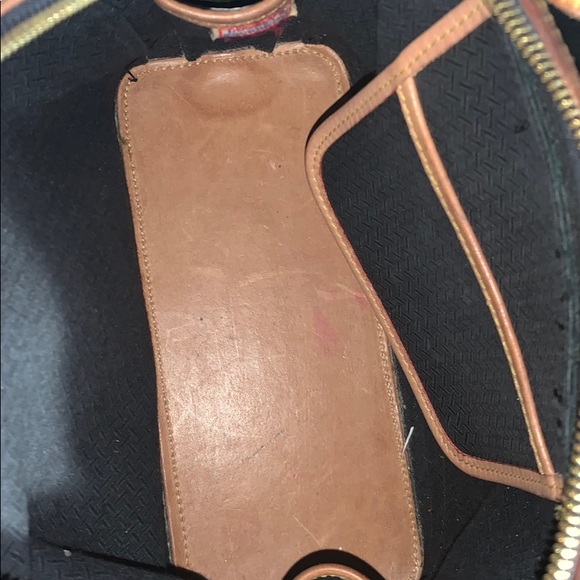 Dooney & Bourke - Picture 4 of 8
